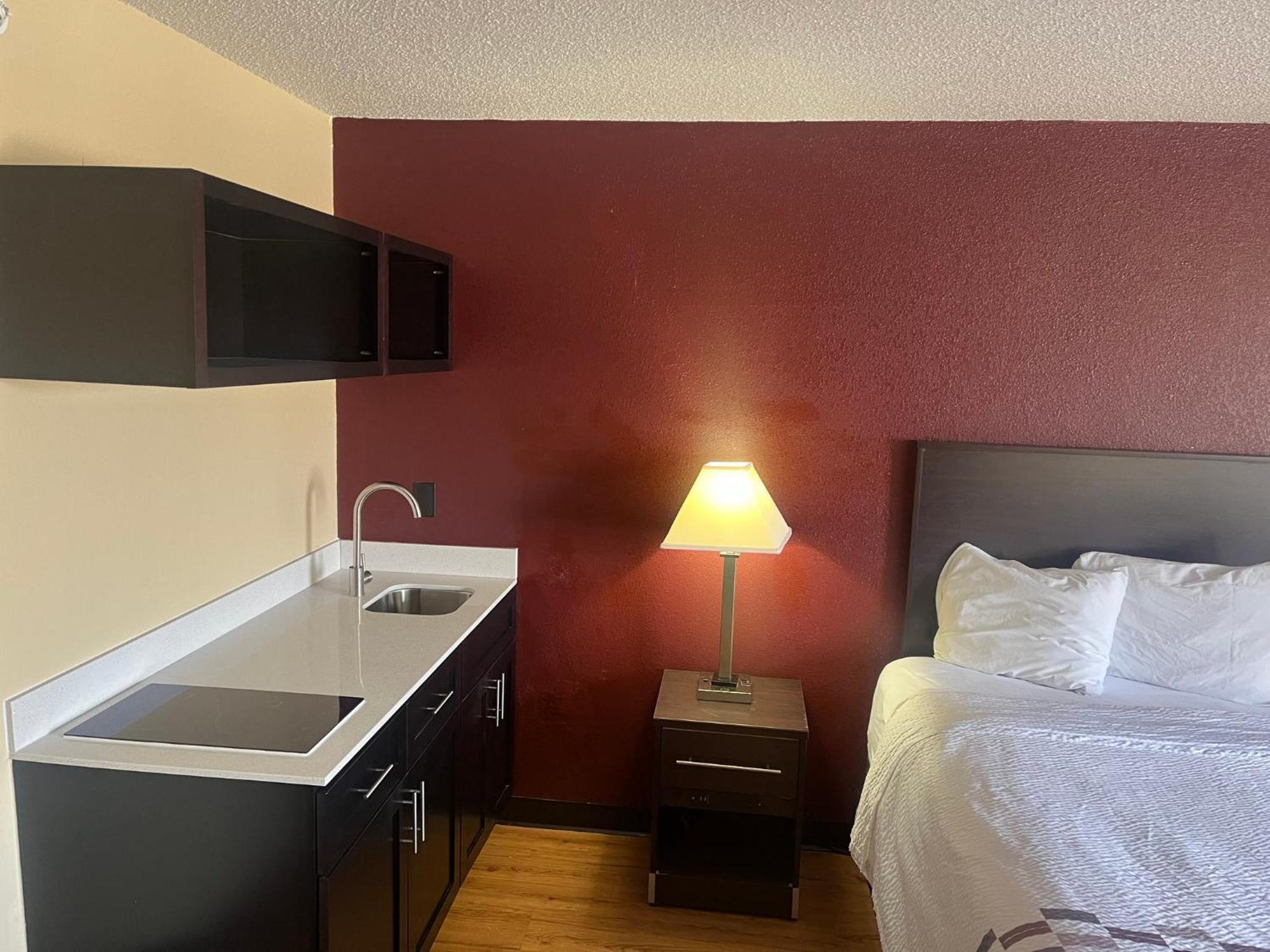 Red Roof Inn & Suites Indianapolis Airport Kültér fotó